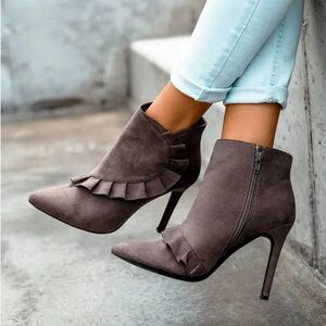 Journee Collection Women's Ruffle Stiletto Heel Boots